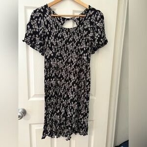 Patrons of Peace black and white Ditzt floral dress size medium daisy